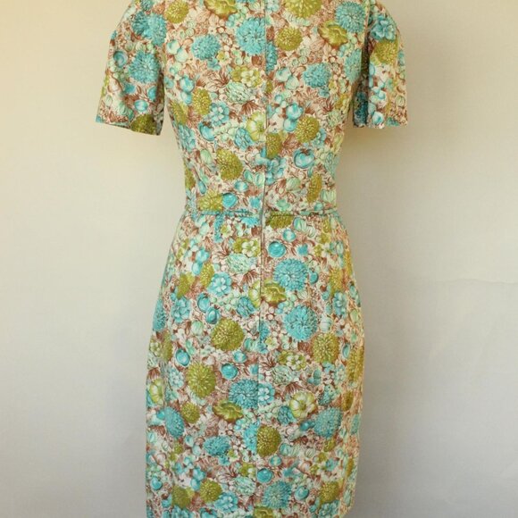Vintage 1960s Wiggle Dress, Green and Blue and Brown Floral and Fruit Print - Picture 10 of 10